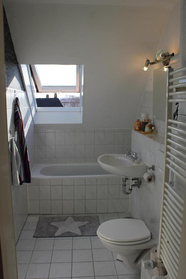 Ruhige Dachgeschosswohnung Seelze Exterior photo